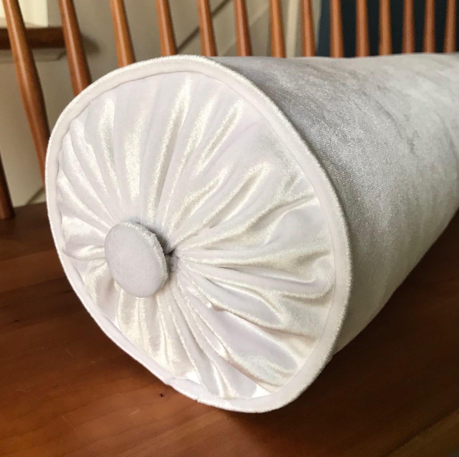 Round Pillow End